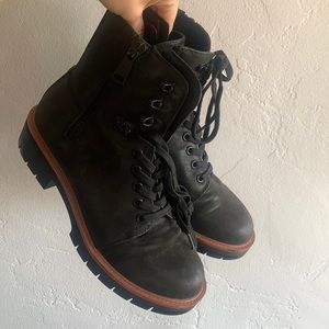 Vegan fall boot
